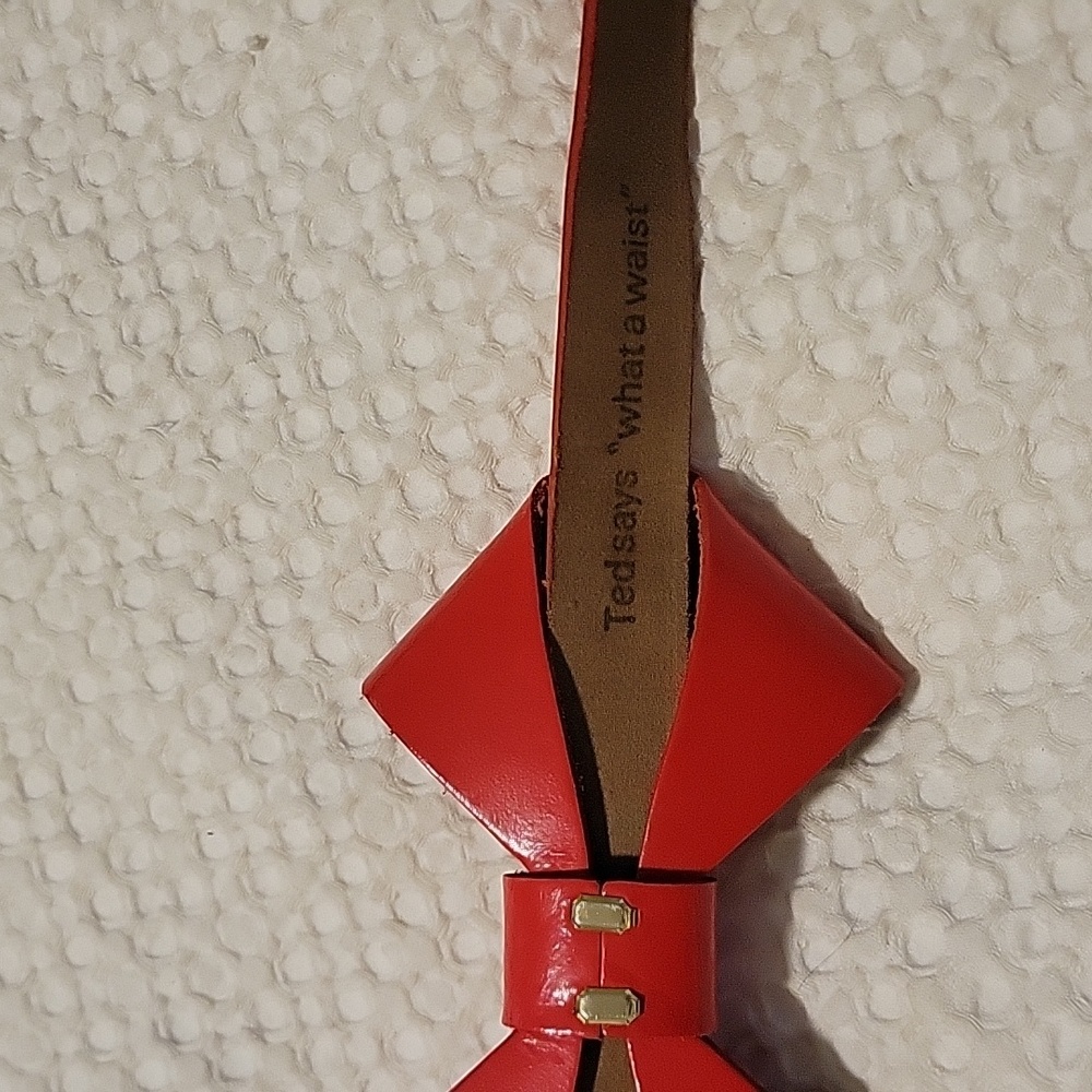 Ted Baker Red Patent Bow Belt - L - Picture 10 of 11